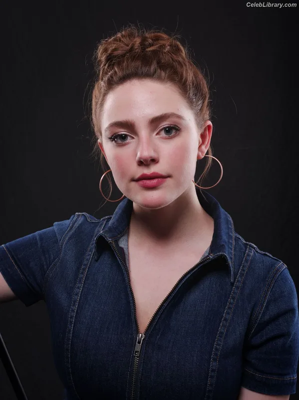 Danielle Rose Russell photo 21 of 52