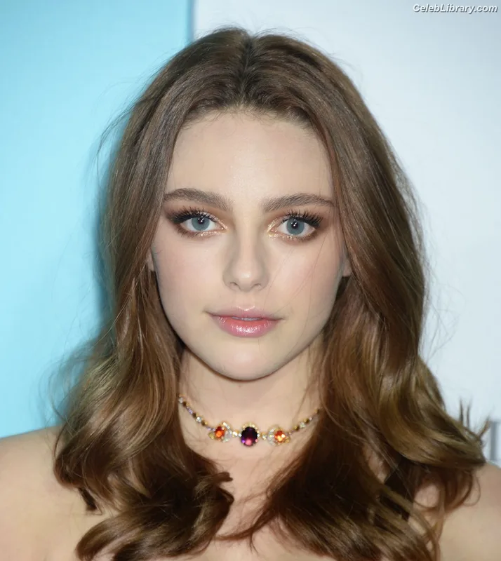 Danielle Rose Russell photo 3 of 52