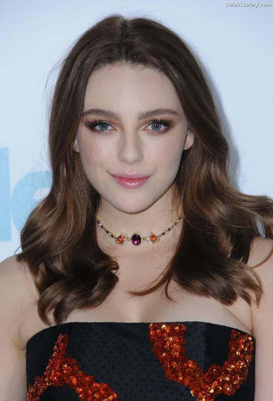 Danielle Rose Russell photo 9 of 52