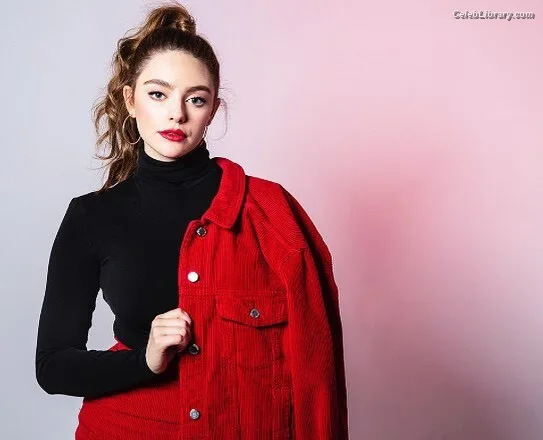 Danielle Rose Russell photo 21 of 52
