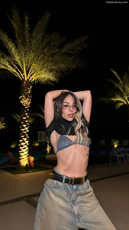 Danna Paola photo 6 of 235