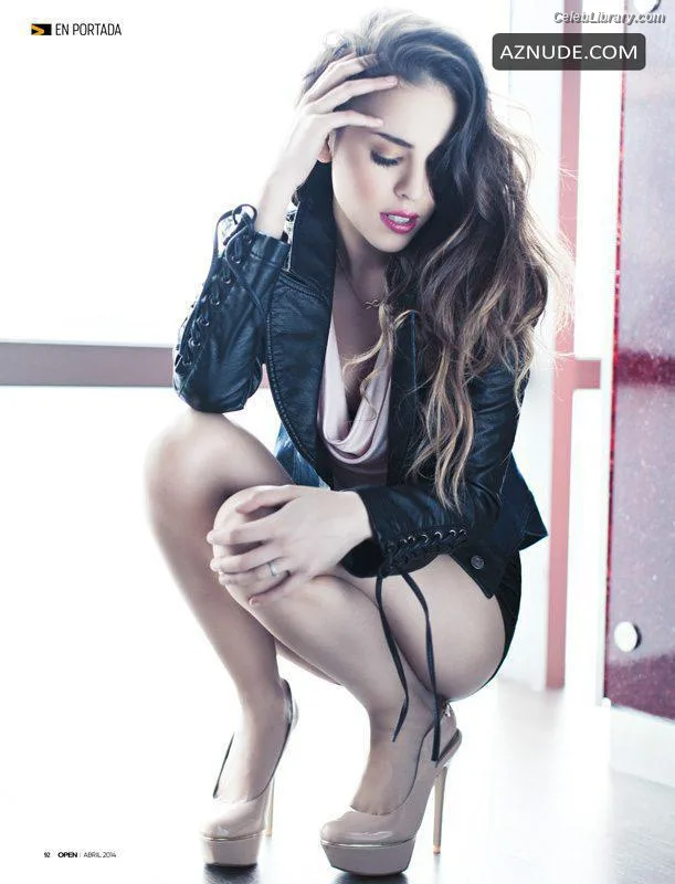 Danna Paola photo 24 of 235