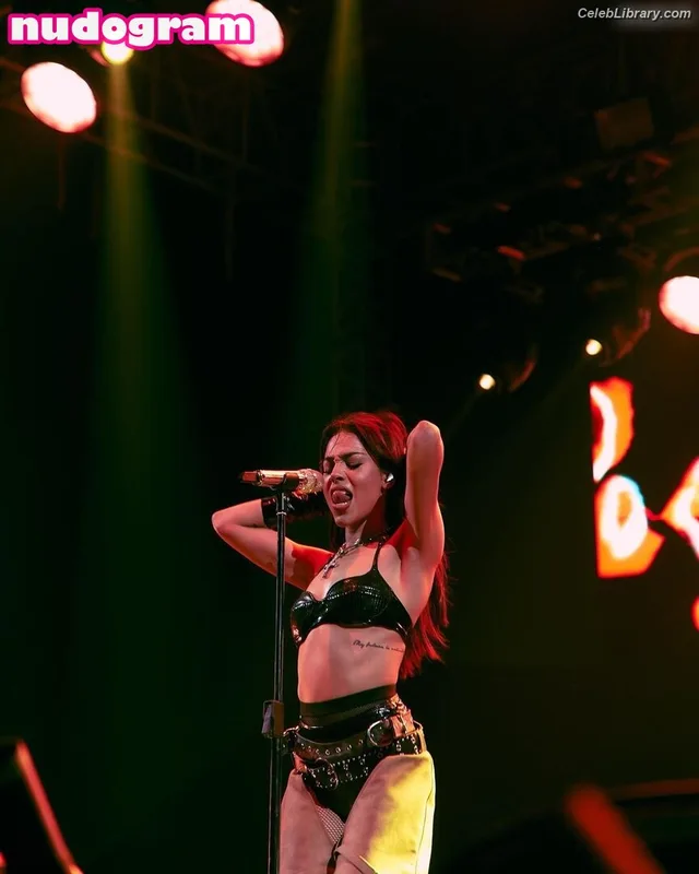Danna Paola photo 6 of 235