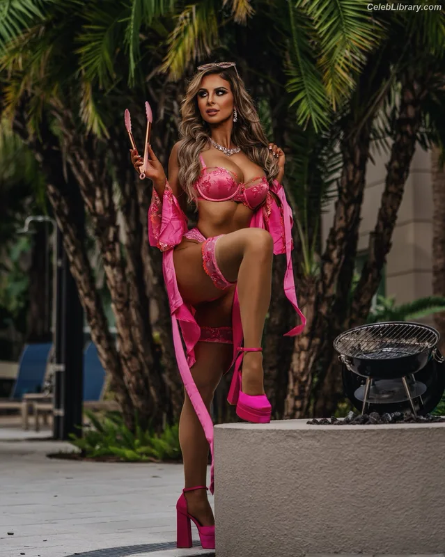 Danni Ellexo photo 22 of 536