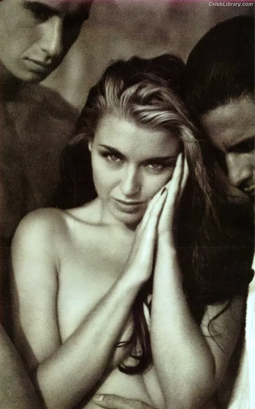 Dannii Minogue photo 7 of 1544