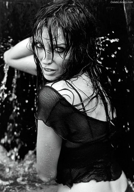 Dannii Minogue photo 12 of 1544