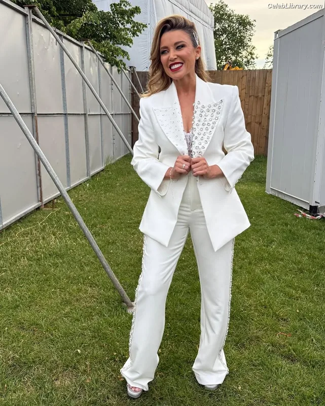 Dannii Minogue photo 21 of 1544