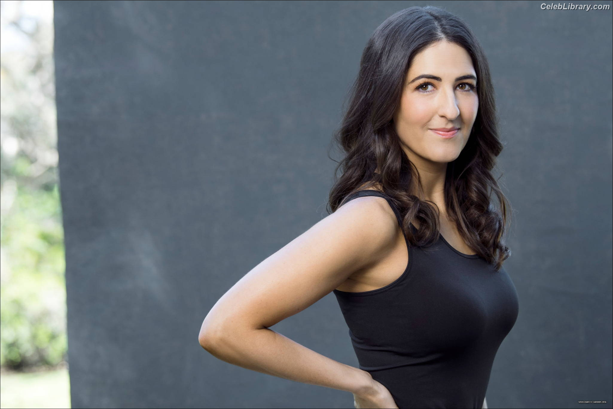 D'Arcy Carden photo 5 of 189