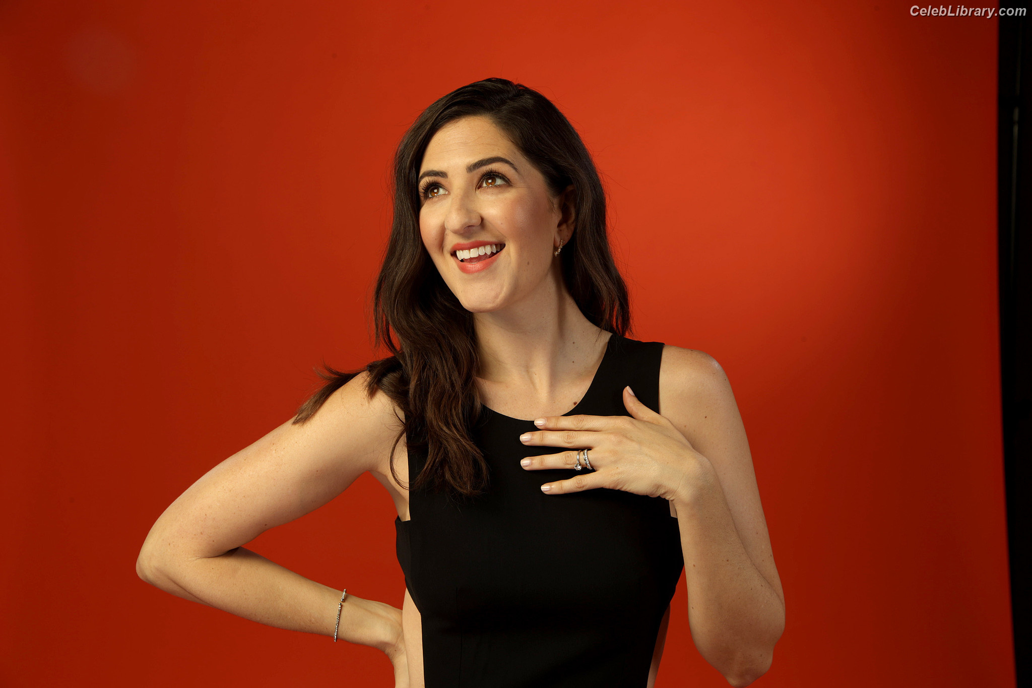 D'Arcy Carden photo 22 of 189
