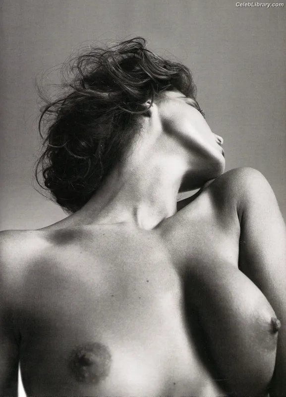 Daria Werbowy photo 1 of 71
