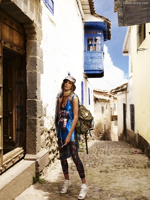 Daria Werbowy photo 13 of 71