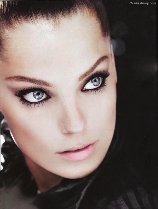 Daria Werbowy photo 24 of 71