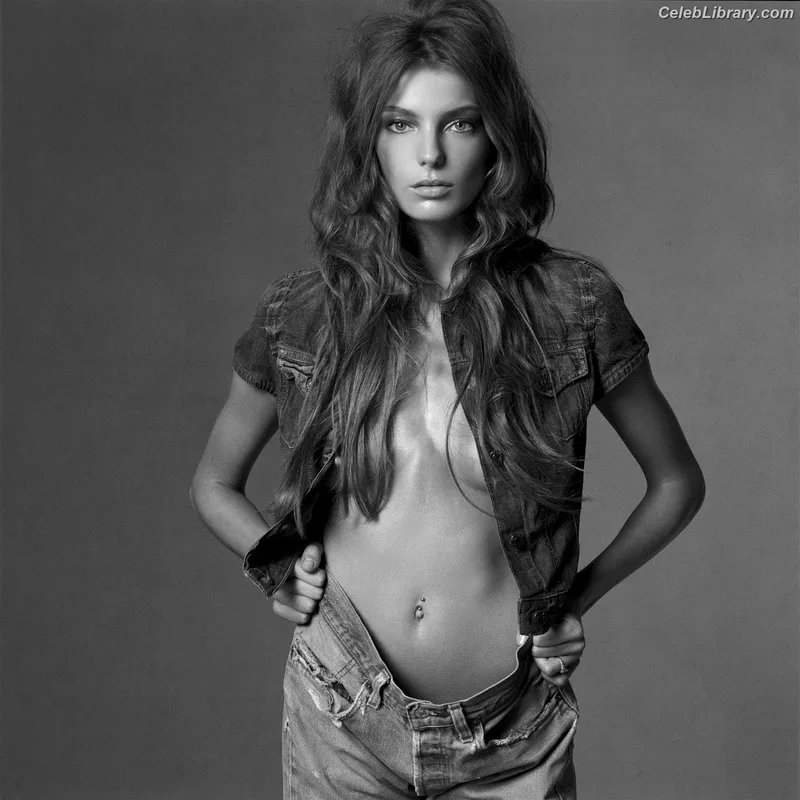 Daria Werbowy photo 16 of 71