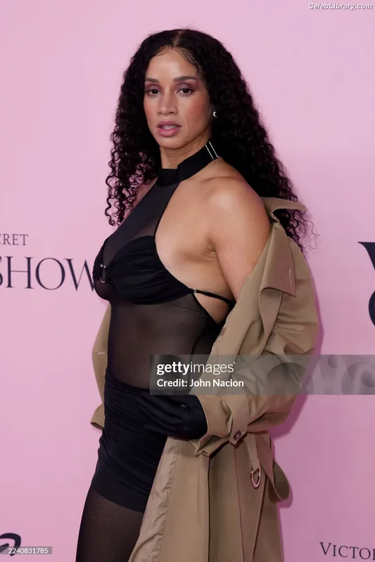 Dascha Polanco photo 1 of 220
