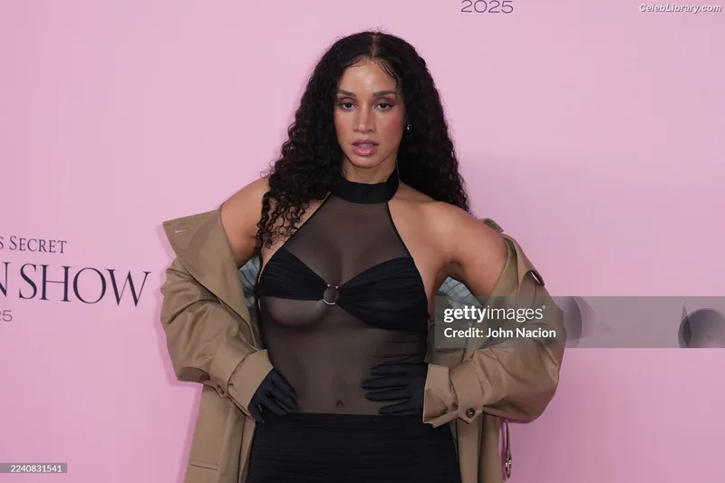Dascha Polanco photo 11 of 220