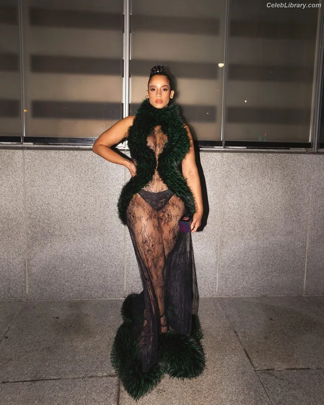 Dascha Polanco photo 1 of 220