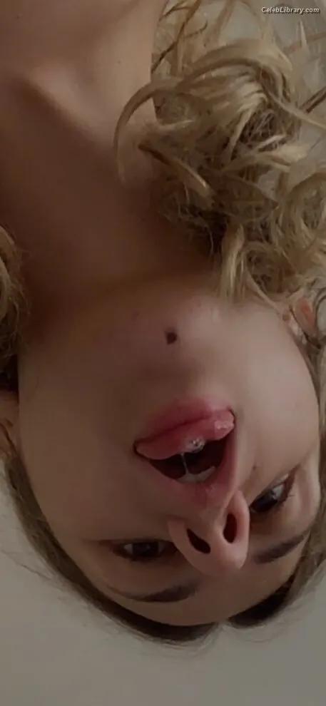 Dasha Nekrasova photo 12 of 333