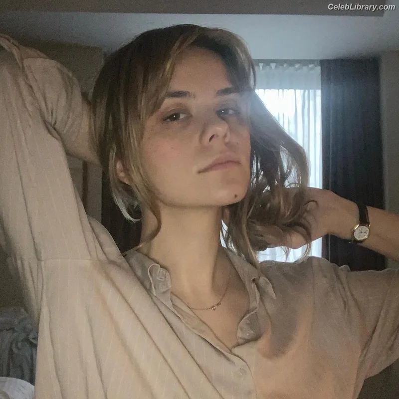 Dasha Nekrasova photo 15 of 334