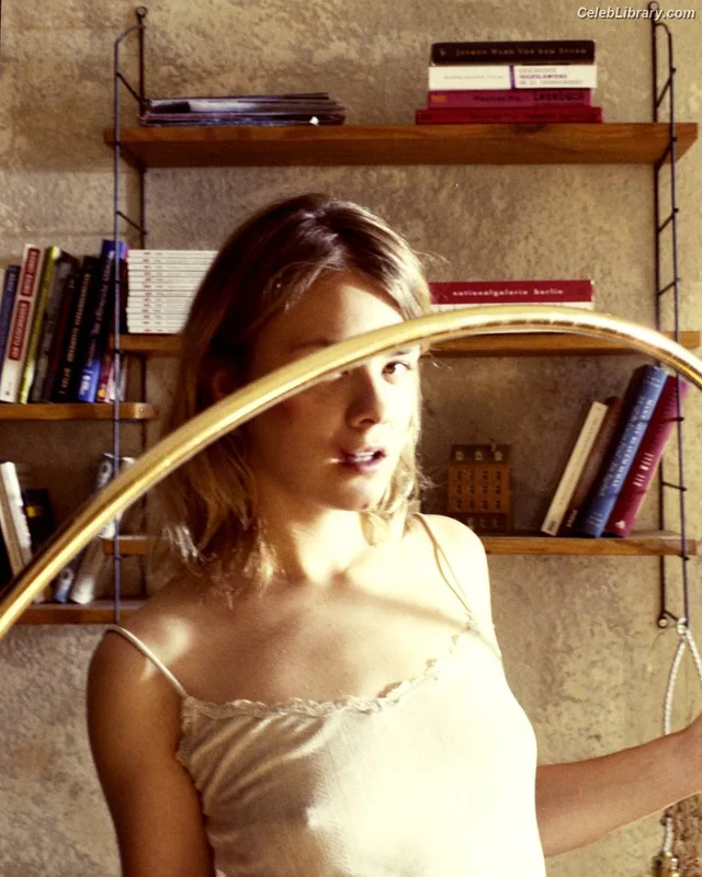 Dasha Nekrasova photo 6 of 334