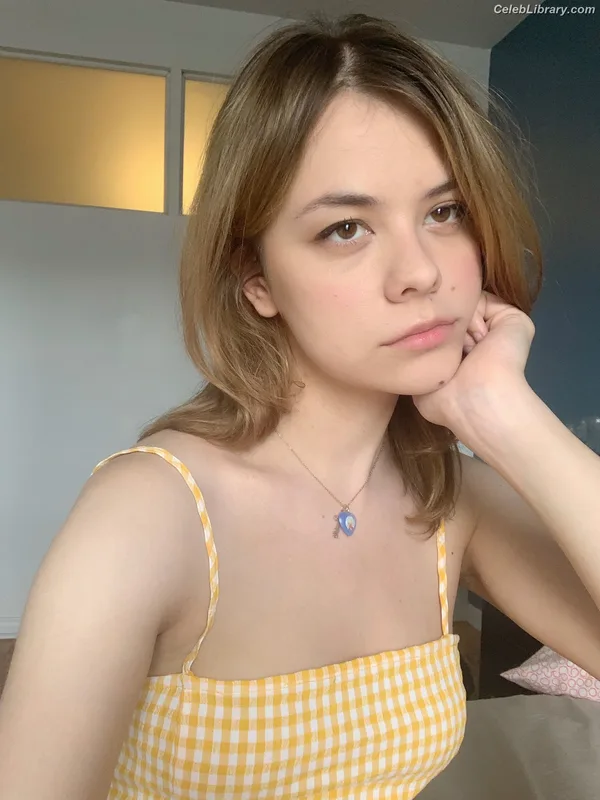 Dasha Nekrasova photo 17 of 334