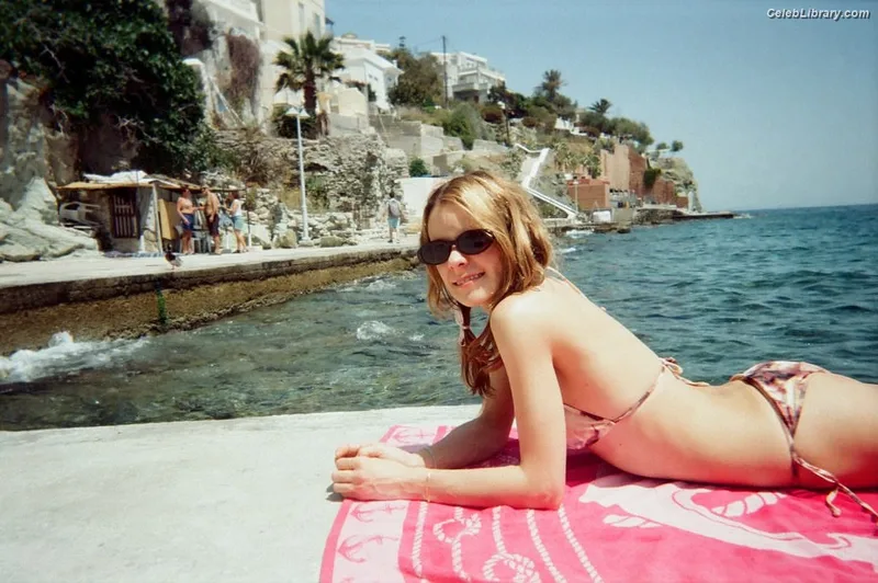 Dasha Nekrasova photo 6 of 334