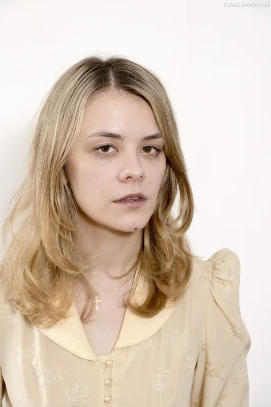 Dasha Nekrasova photo 1 of 334