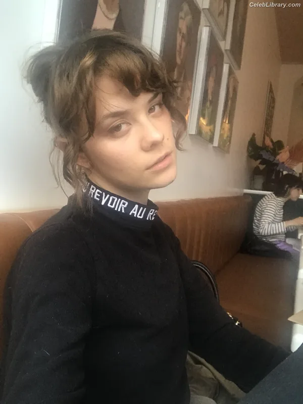Dasha Nekrasova photo 3 of 334