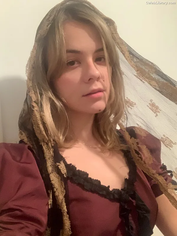Dasha Nekrasova photo 2 of 334