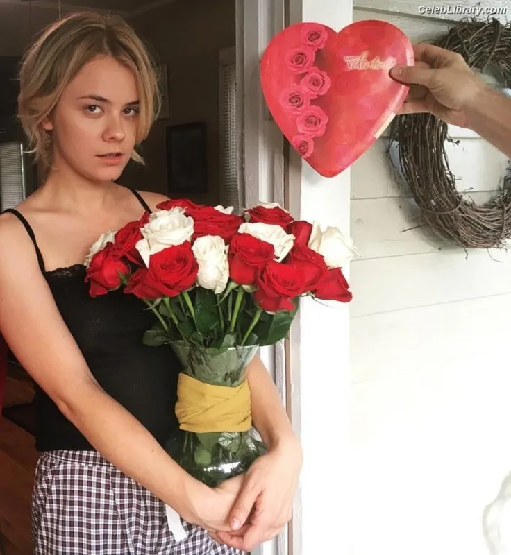 Dasha Nekrasova photo 23 of 334