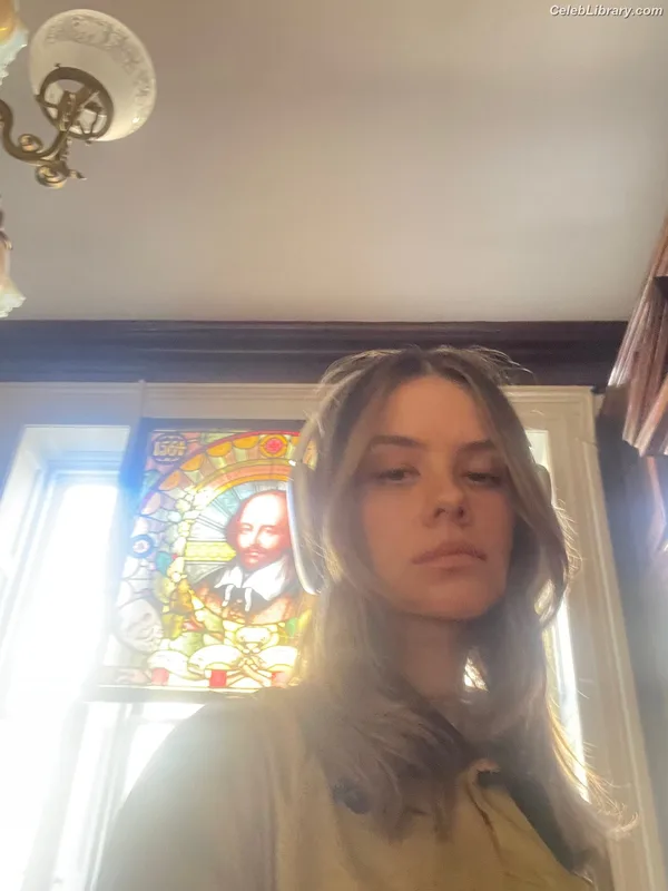 Dasha Nekrasova photo 1 of 334