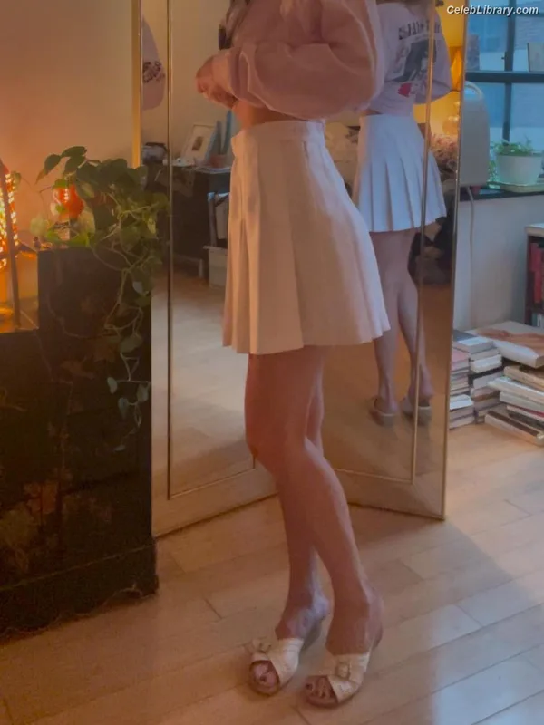 Dasha Nekrasova photo 9 of 334