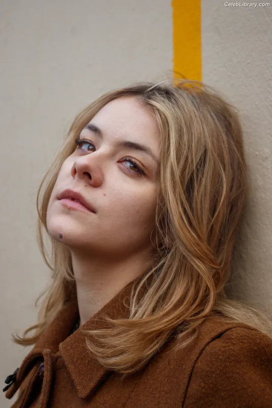Dasha Nekrasova photo 19 of 334