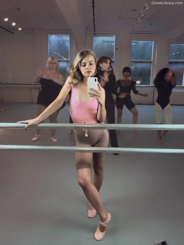 Dasha Nekrasova photo 3 of 334