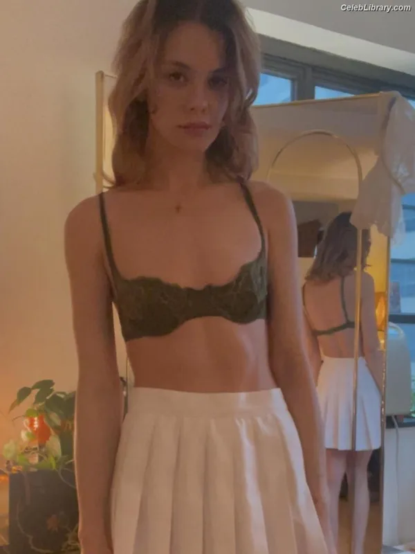 Dasha Nekrasova photo 18 of 334