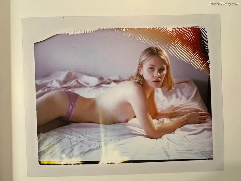 Dasha Nekrasova photo 2 of 334