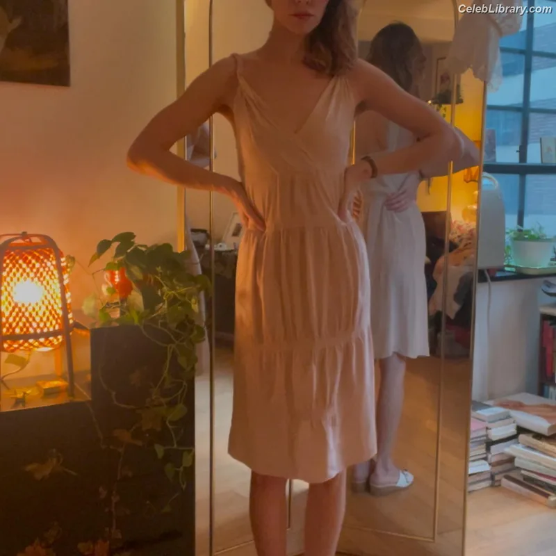 Dasha Nekrasova photo 6 of 334
