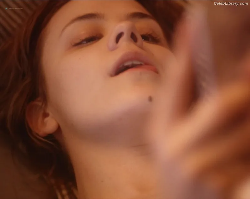 Dasha Nekrasova photo 24 of 334