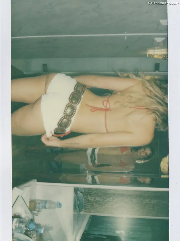 Dasha Novotny photo 2 of 105