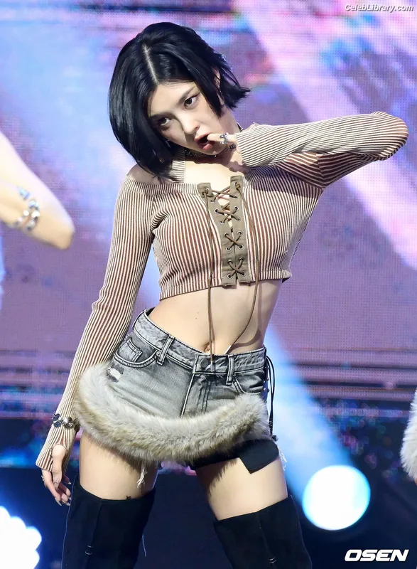 Dayeon (KƎP1ƎR KEP1ER) photo 3 of 61