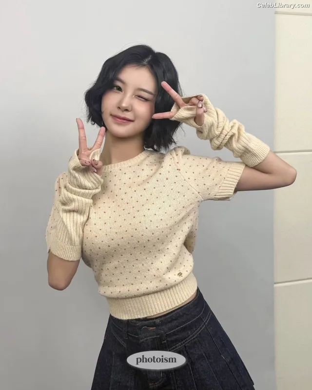 Dayeon (KƎP1ƎR KEP1ER) photo 15 of 61