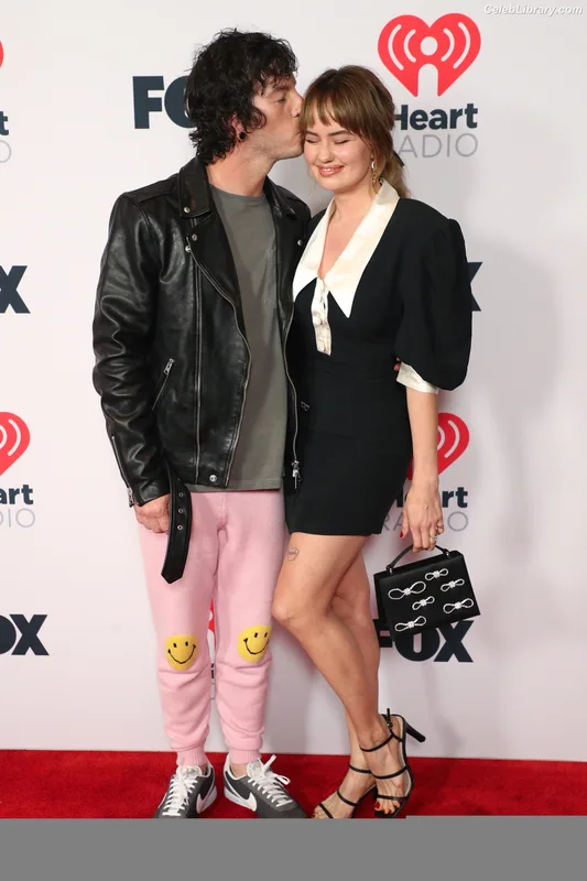 Debby Ryan photo 1 of 35