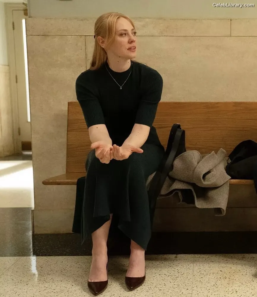 Deborah Ann Woll photo 12 of 166