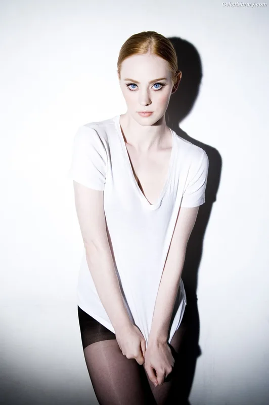 Deborah Ann Woll photo 14 of 165