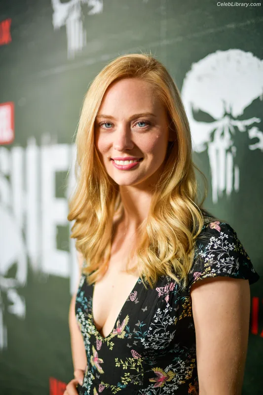 Deborah Ann Woll photo 20 of 165