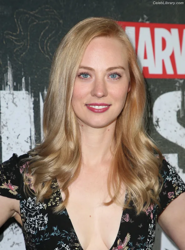 Deborah Ann Woll photo 16 of 165