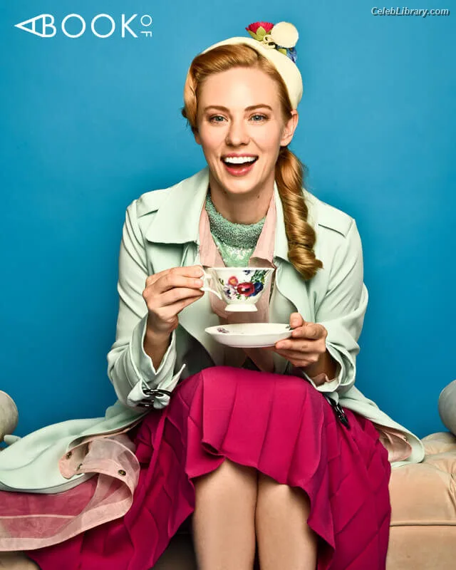 Deborah Ann Woll photo 24 of 165