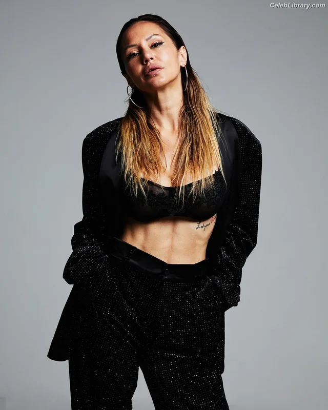 Deborah de Luca photo 6 of 91