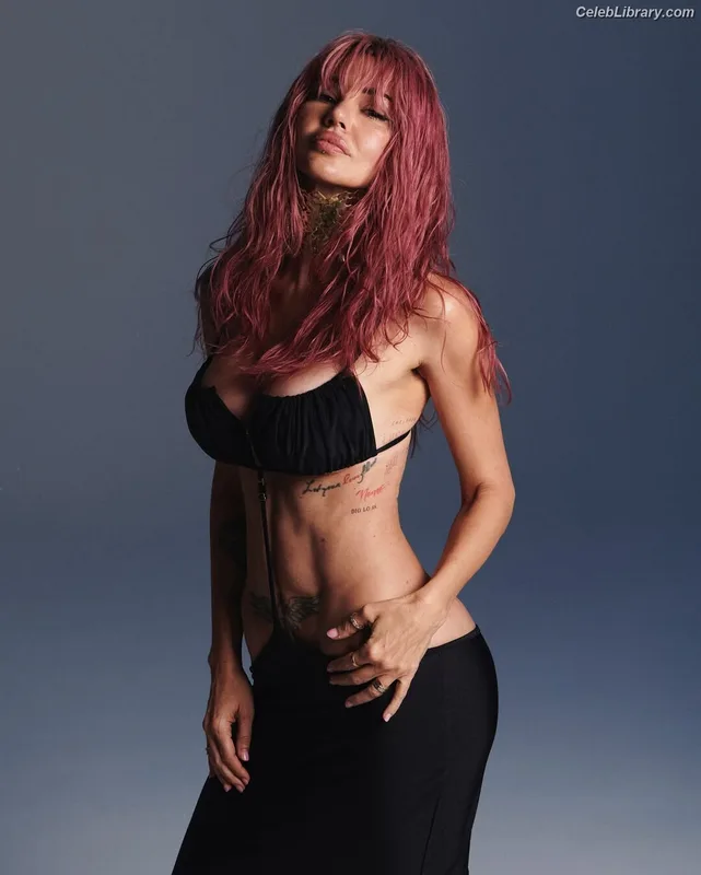 Deborah de Luca photo 24 of 91