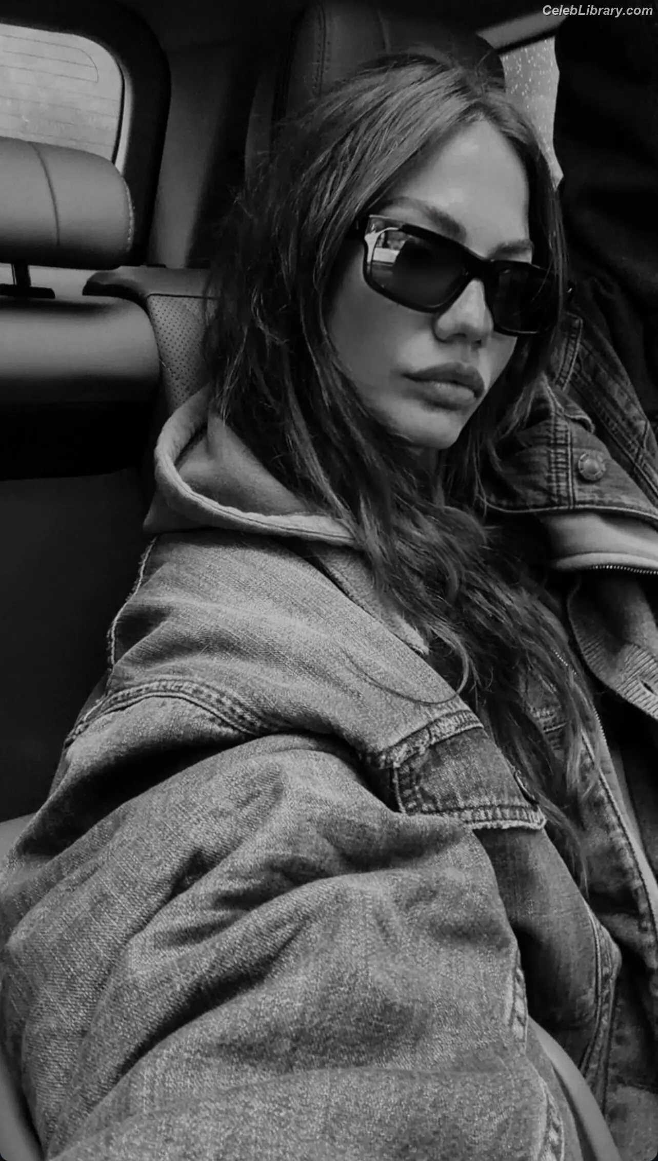 Demet Özdemir photo 2 of 325