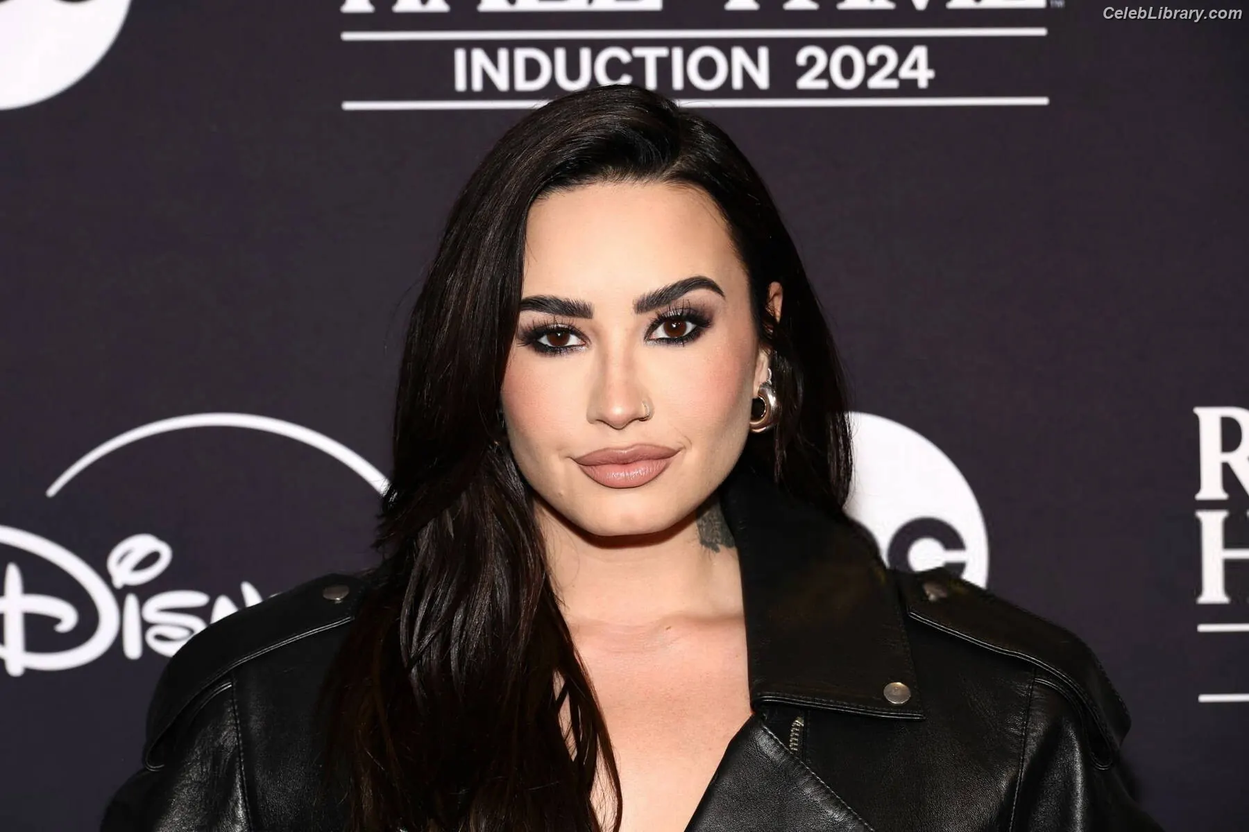 Demi Lovato photo 15 of 1264
